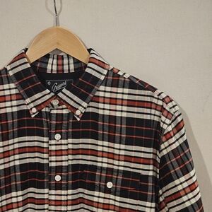 Grayers Clothiers Button Down L